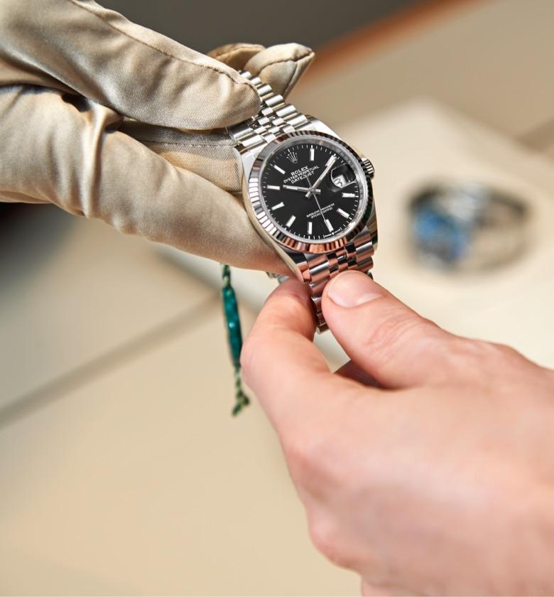 rolex-servicing-procedure-manippos 2002pd 001-portrait